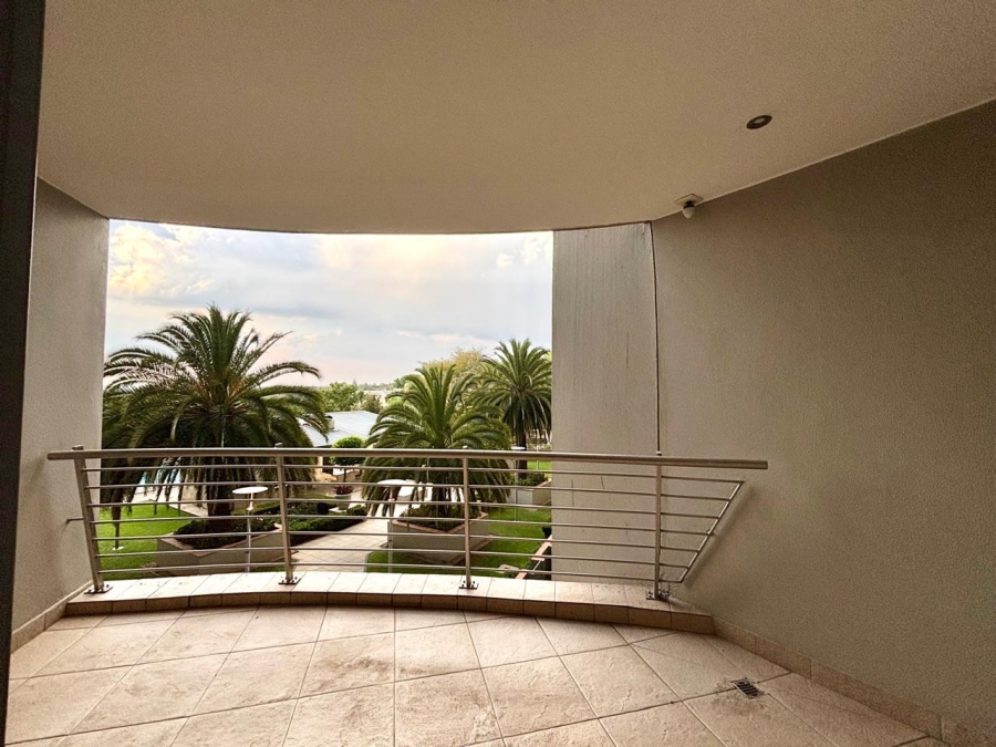 To Let 1 Bedroom Property for Rent in Sandown Gauteng