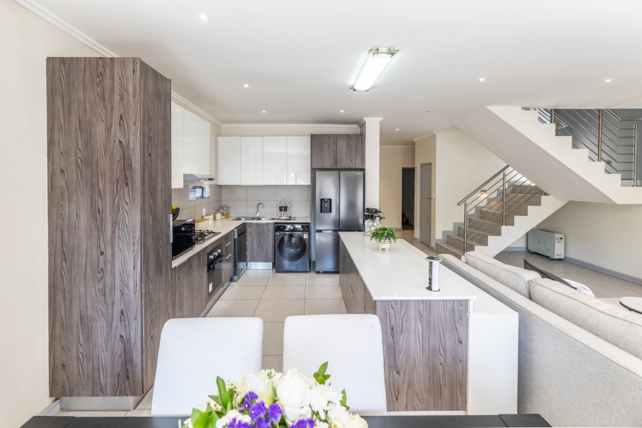 3 Bedroom Property for Sale in Bryanston Gauteng