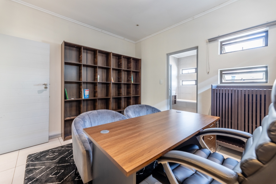 3 Bedroom Property for Sale in Bryanston Gauteng