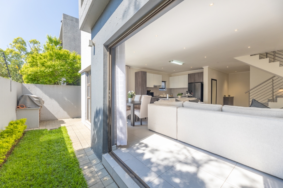 3 Bedroom Property for Sale in Bryanston Gauteng