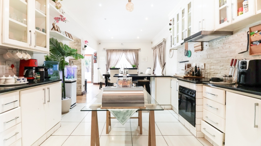 4 Bedroom Property for Sale in Craigavon Gauteng