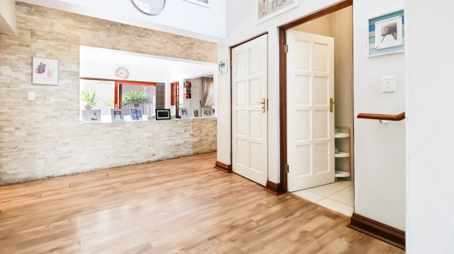 4 Bedroom Property for Sale in Craigavon Gauteng