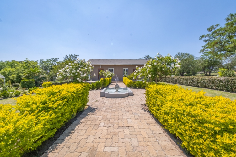 5 Bedroom Property for Sale in Farmall A H Gauteng