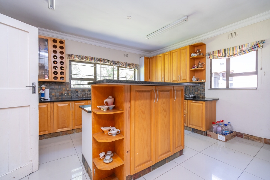 5 Bedroom Property for Sale in Farmall A H Gauteng