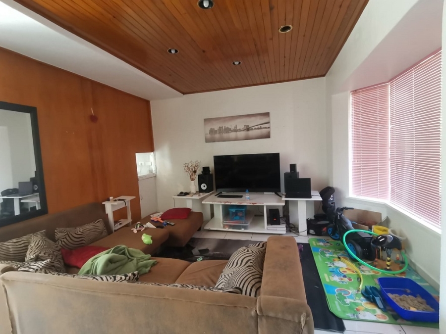 1 Bedroom Property for Sale in Ormonde Gauteng