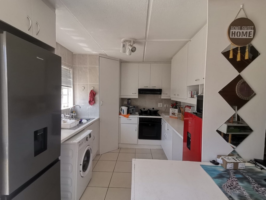 1 Bedroom Property for Sale in Ormonde Gauteng