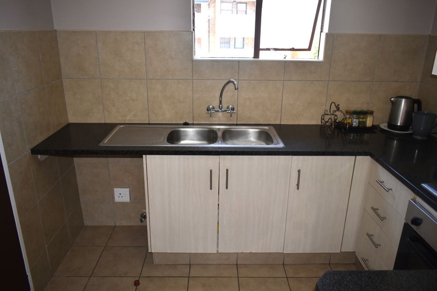 2 Bedroom Property for Sale in Erand Gardens Gauteng