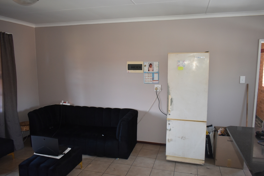 2 Bedroom Property for Sale in Erand Gardens Gauteng