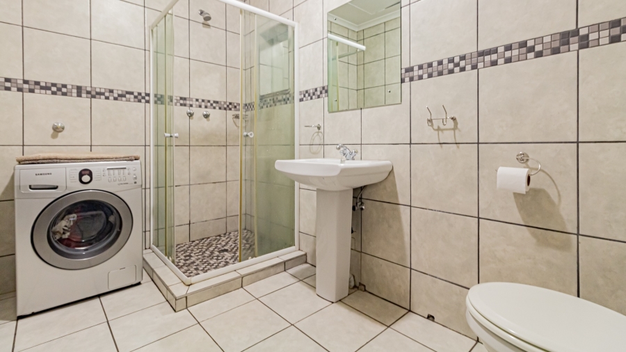 4 Bedroom Property for Sale in Alberante Gauteng