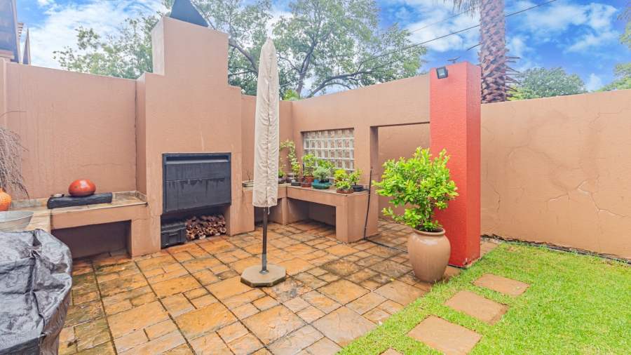 4 Bedroom Property for Sale in Alberante Gauteng