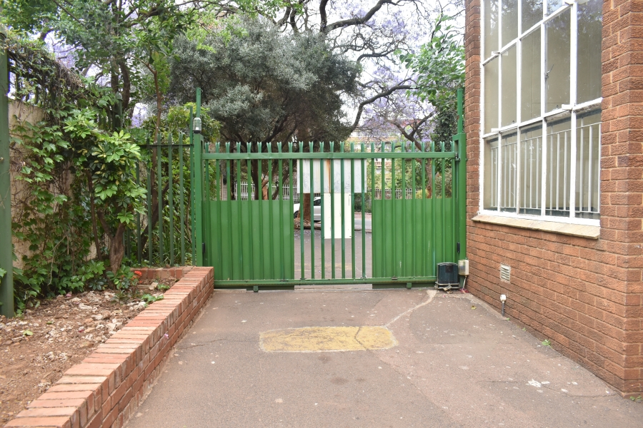 2 Bedroom Property for Sale in Muckleneuk Gauteng