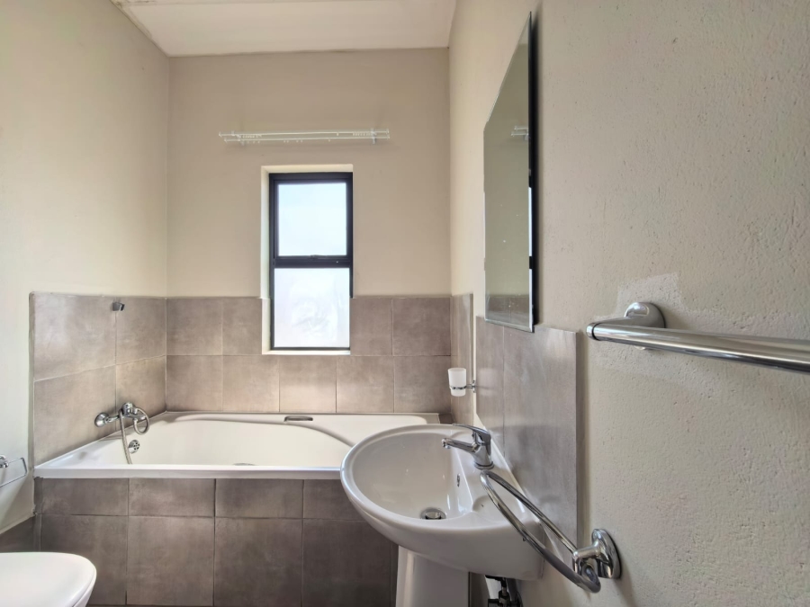 2 Bedroom Property for Sale in Rynfield Gauteng