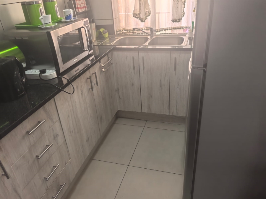 3 Bedroom Property for Sale in Discovery Gauteng