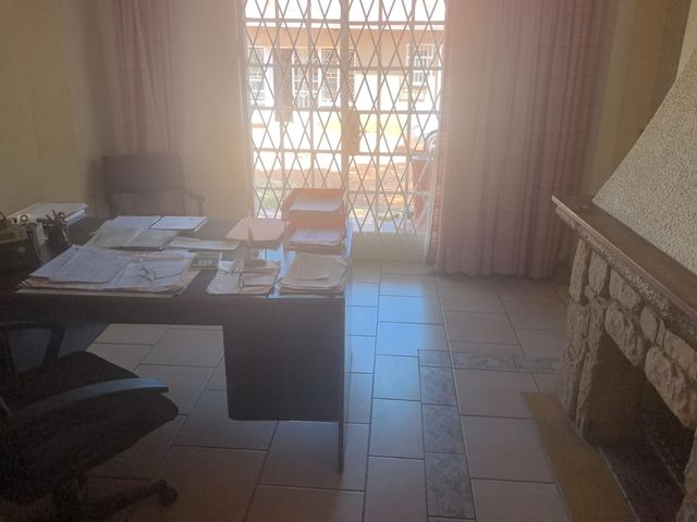 2 Bedroom Property for Sale in Roodepoort Central Gauteng
