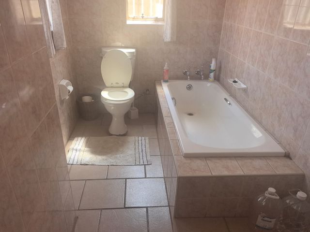 2 Bedroom Property for Sale in Roodepoort Central Gauteng