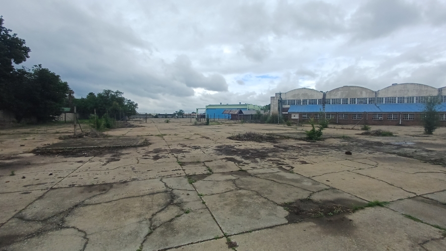 To Let commercial Property for Rent in Leeuwkuil Gauteng