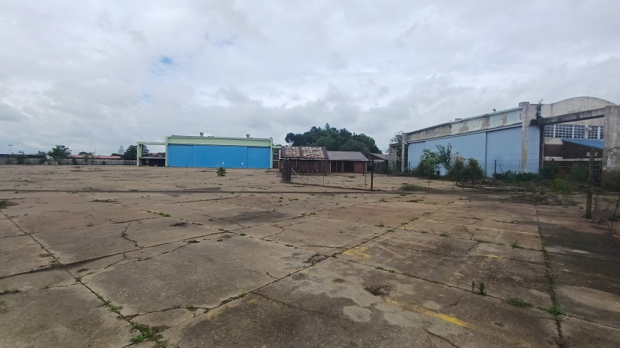 Commercial Property for Sale in Leeuwkuil Gauteng