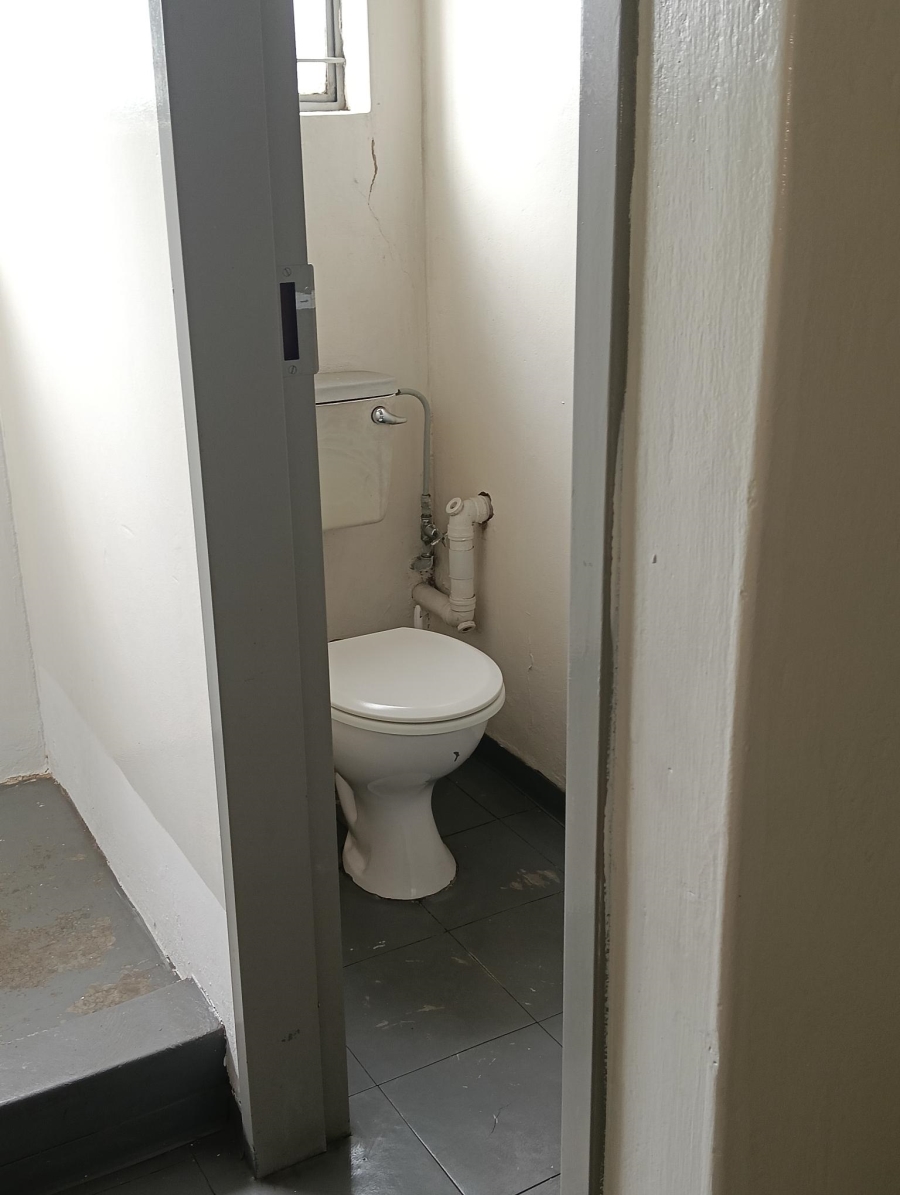 To Let commercial Property for Rent in Silvertondale Gauteng