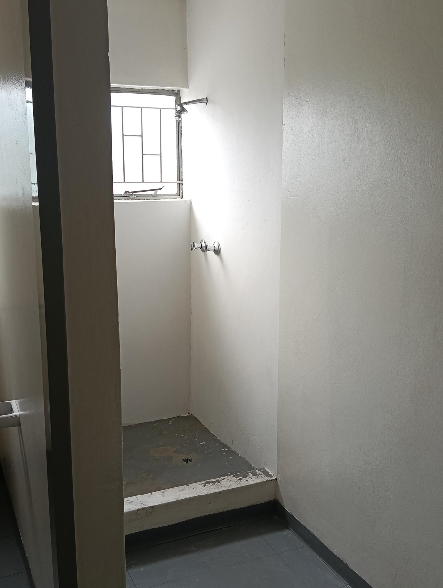 To Let commercial Property for Rent in Silvertondale Gauteng