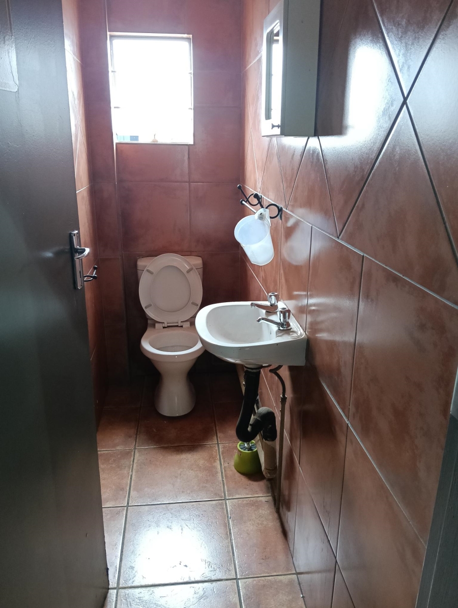 To Let commercial Property for Rent in Silverton Gauteng