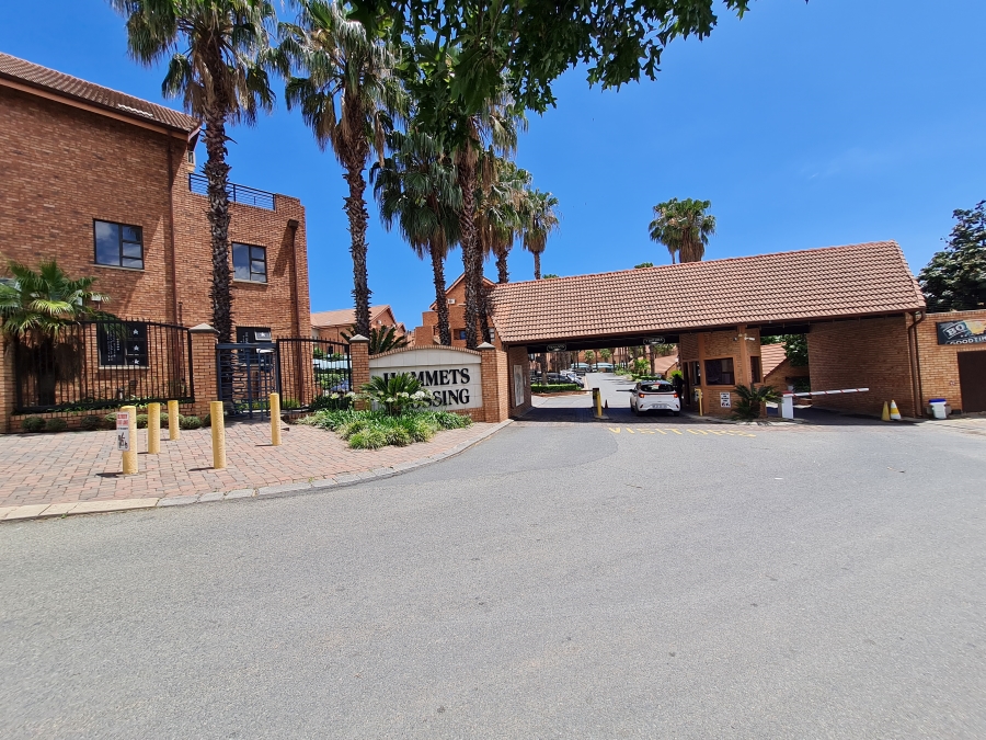 To Let commercial Property for Rent in Fourways Gauteng