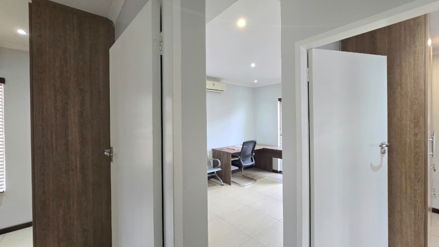 To Let commercial Property for Rent in Wierda Park Gauteng