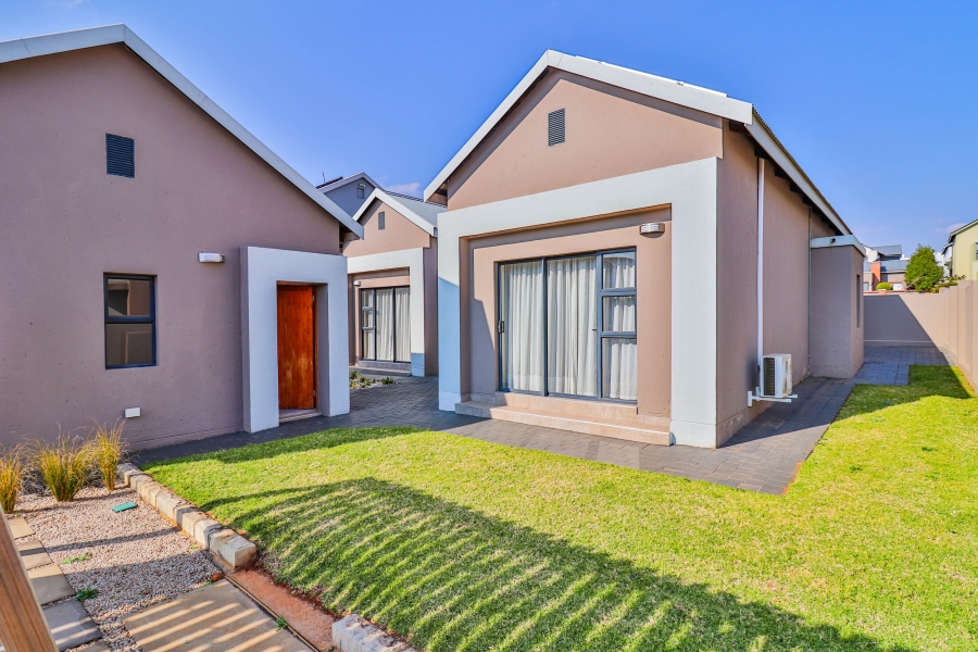 3 Bedroom Property for Sale in Louwlardia Gauteng