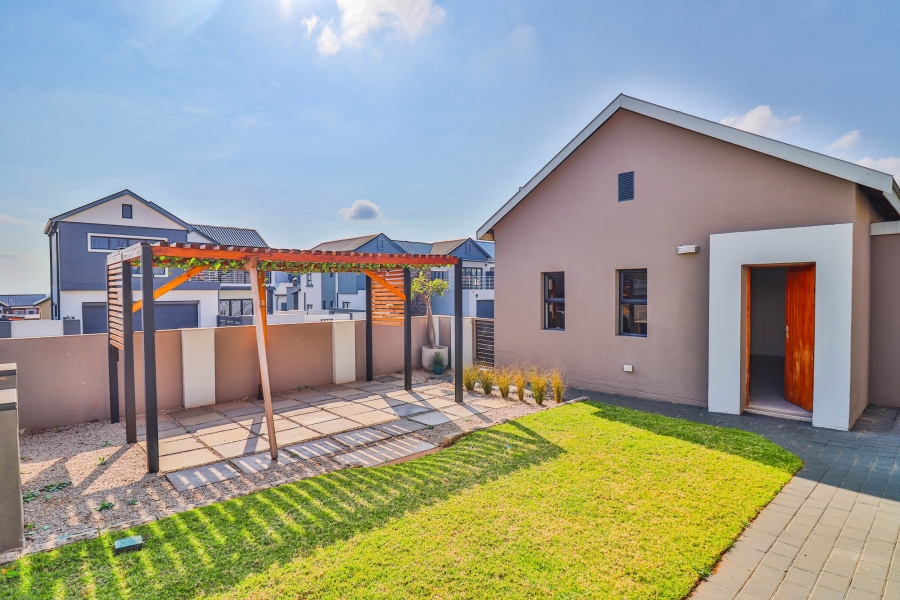 3 Bedroom Property for Sale in Louwlardia Gauteng