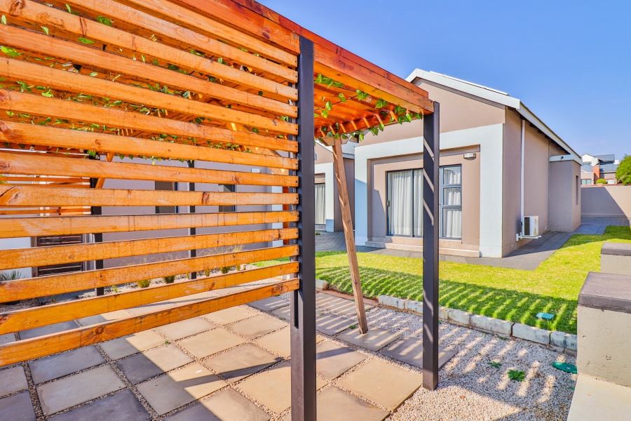 3 Bedroom Property for Sale in Louwlardia Gauteng