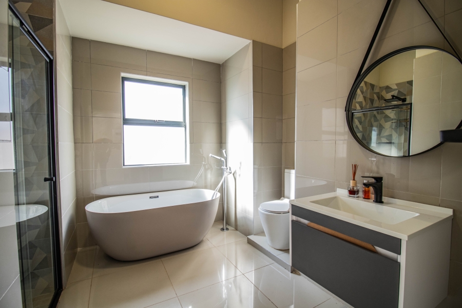 3 Bedroom Property for Sale in Louwlardia Gauteng