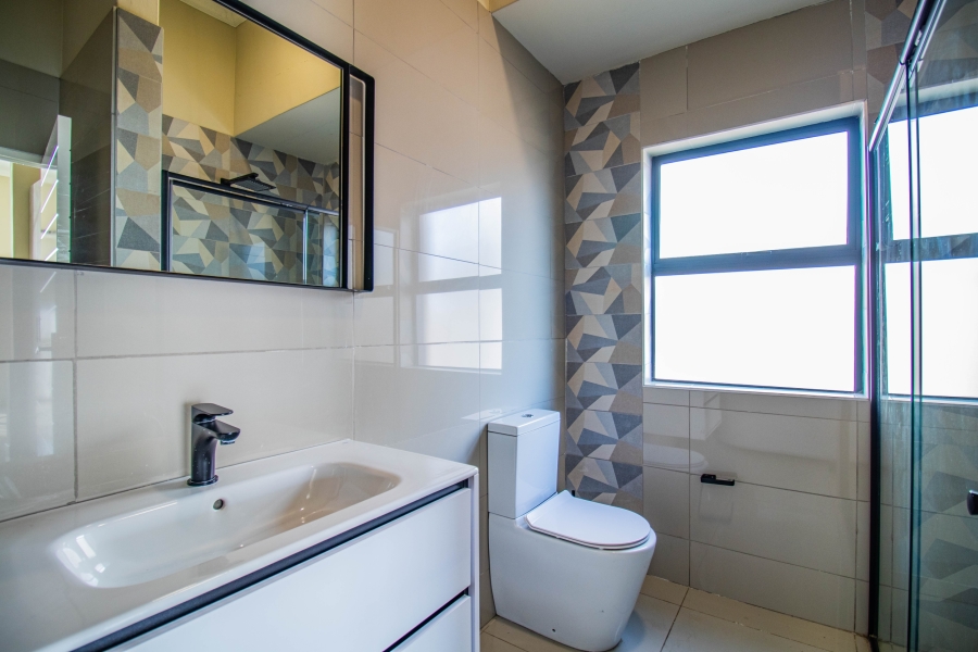 3 Bedroom Property for Sale in Louwlardia Gauteng