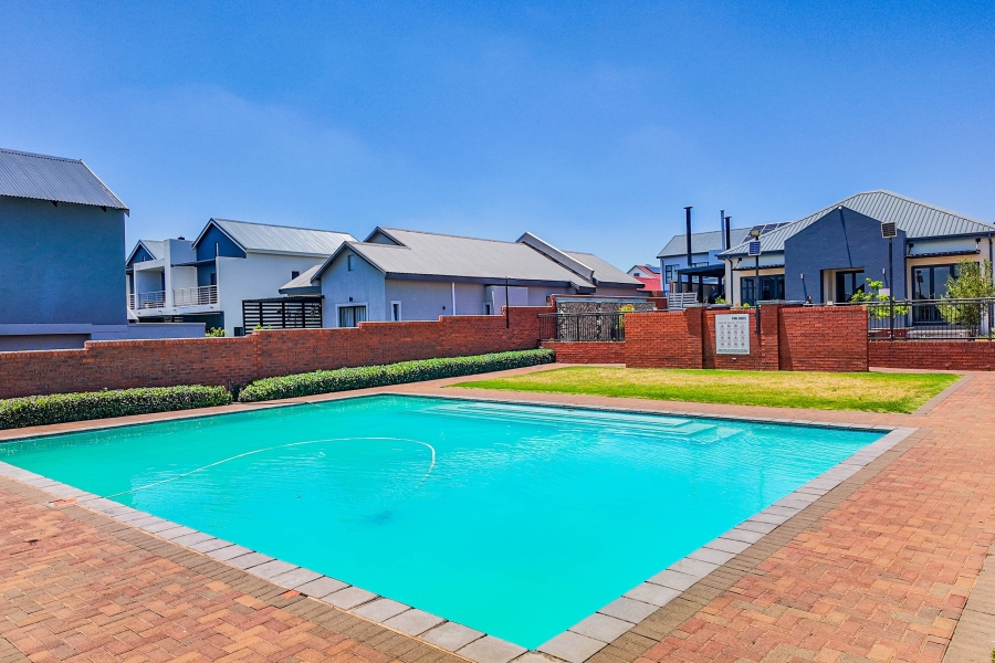 3 Bedroom Property for Sale in Louwlardia Gauteng