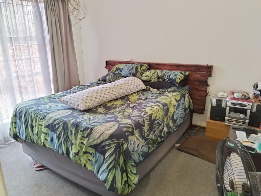 4 Bedroom Property for Sale in Garsfontein Gauteng