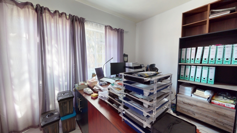 5 Bedroom Property for Sale in Albemarle Gauteng