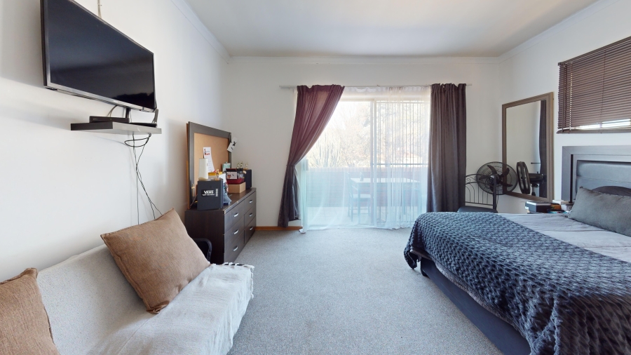 5 Bedroom Property for Sale in Albemarle Gauteng