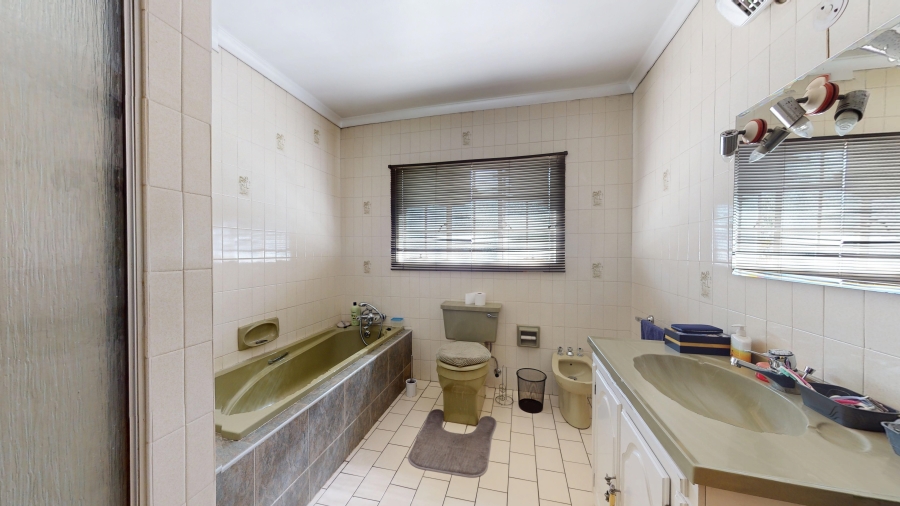 5 Bedroom Property for Sale in Albemarle Gauteng