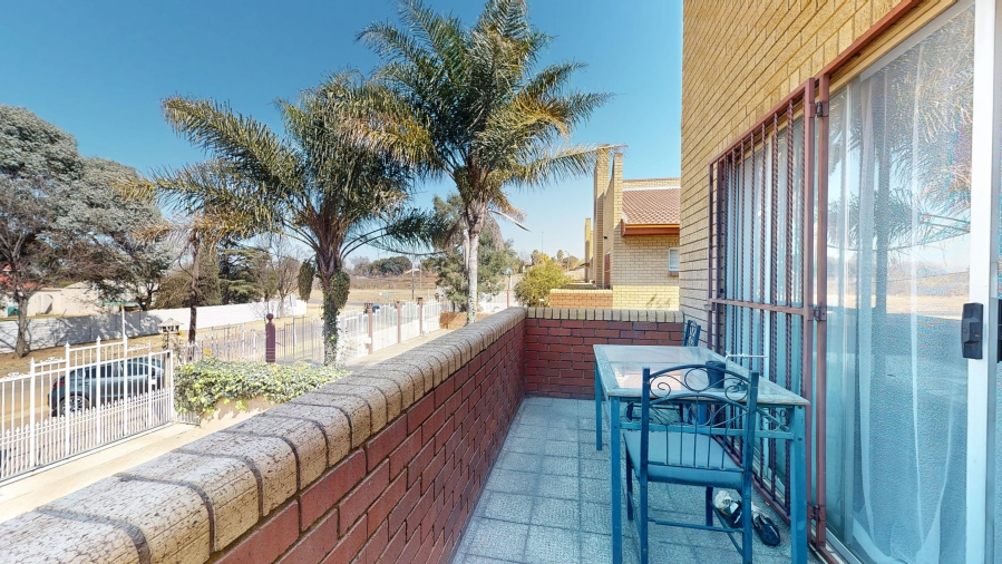 5 Bedroom Property for Sale in Albemarle Gauteng
