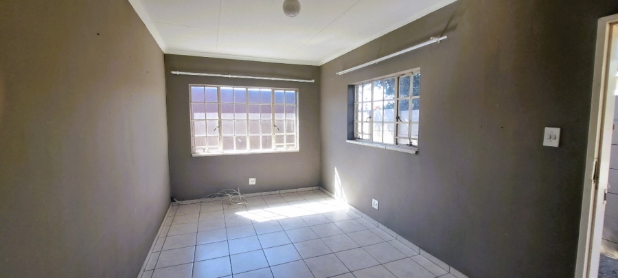 5 Bedroom Property for Sale in Albemarle Gauteng