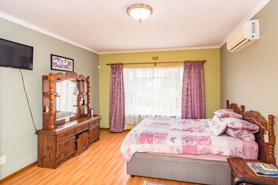 4 Bedroom Property for Sale in Rant En Dal Gauteng