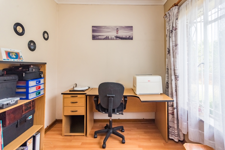 4 Bedroom Property for Sale in Rant En Dal Gauteng