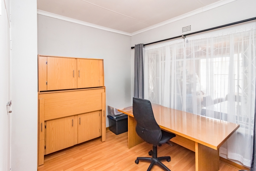 4 Bedroom Property for Sale in Rant En Dal Gauteng