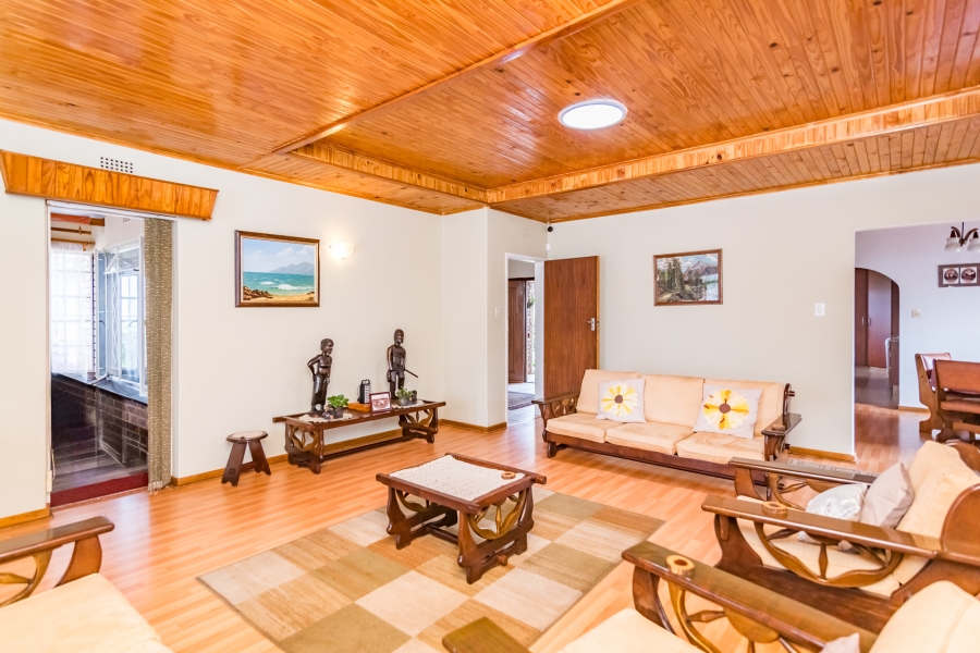 4 Bedroom Property for Sale in Rant En Dal Gauteng