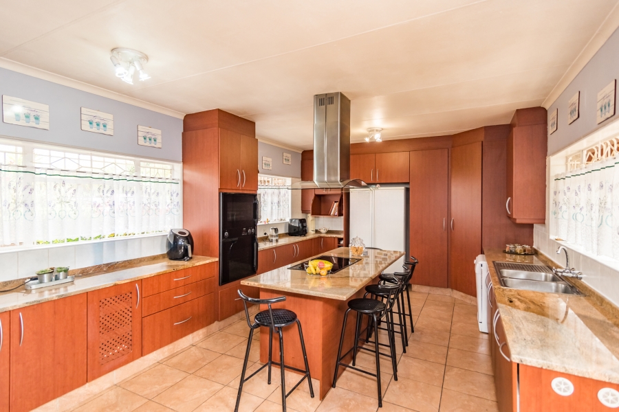 4 Bedroom Property for Sale in Rant En Dal Gauteng