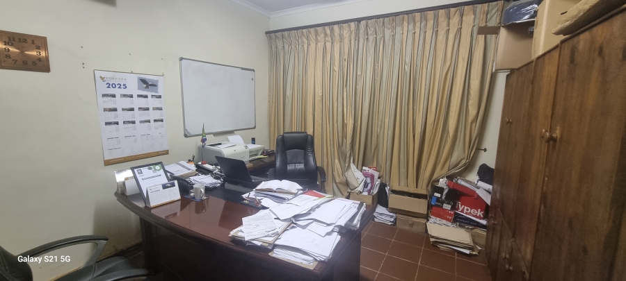 10 Bedroom Property for Sale in Clydesdale Gauteng