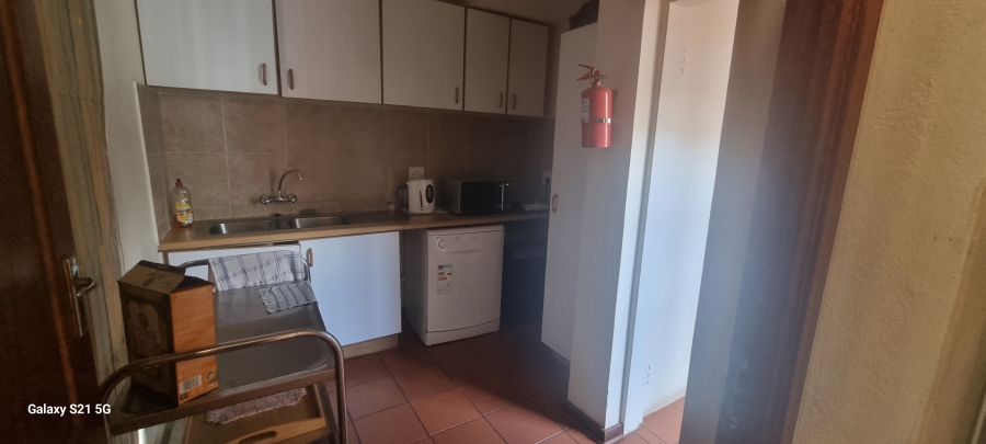 10 Bedroom Property for Sale in Clydesdale Gauteng