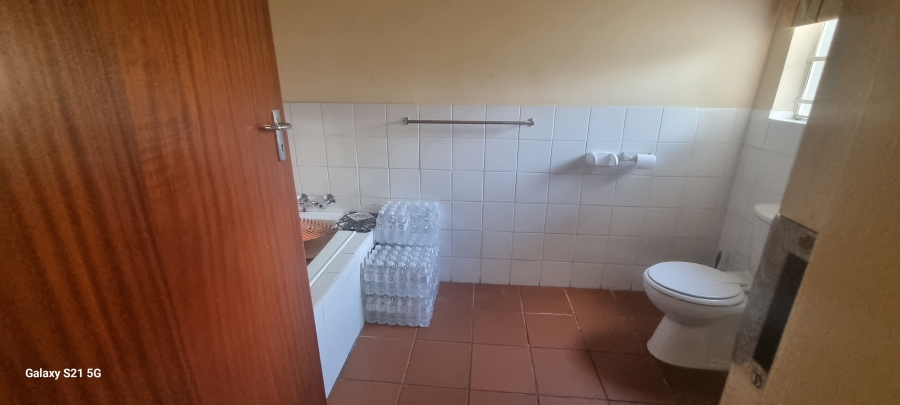 10 Bedroom Property for Sale in Clydesdale Gauteng