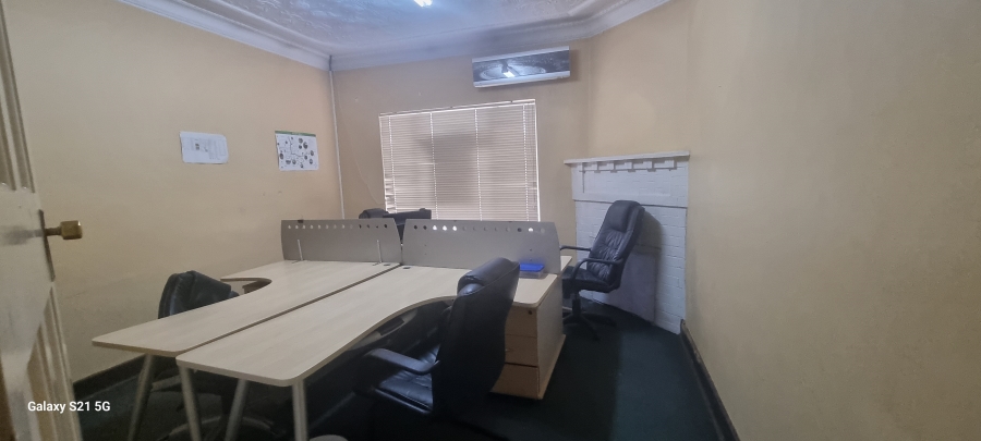 10 Bedroom Property for Sale in Clydesdale Gauteng