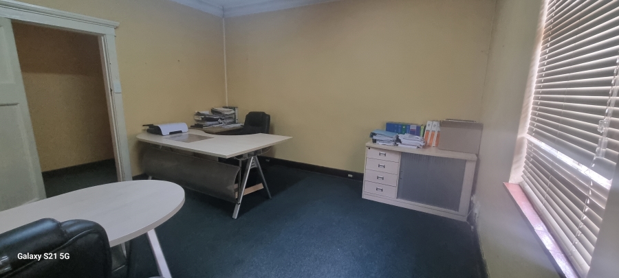 10 Bedroom Property for Sale in Clydesdale Gauteng