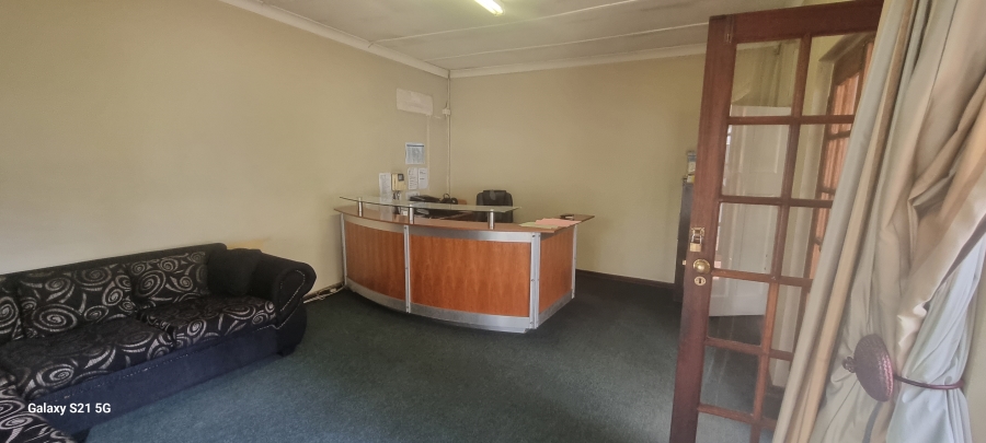 10 Bedroom Property for Sale in Clydesdale Gauteng