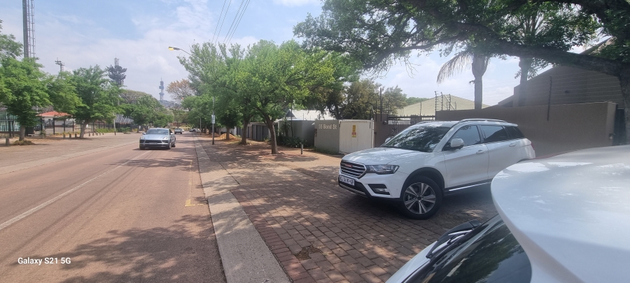 10 Bedroom Property for Sale in Clydesdale Gauteng